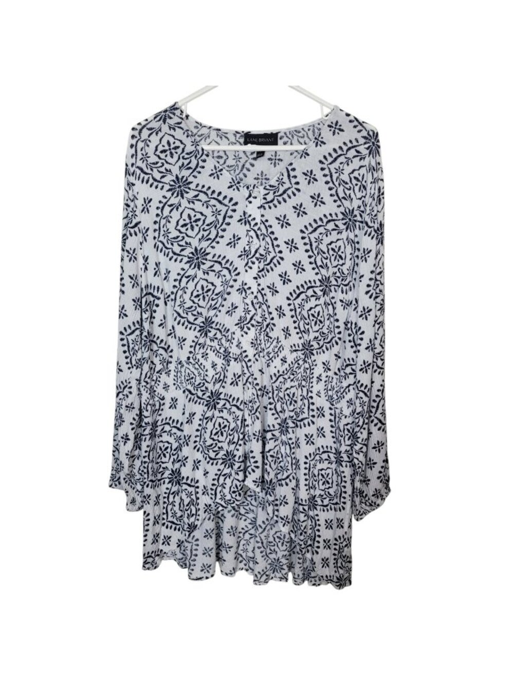 Lane Bryant 10% Rayon Lightweight Black & White Embroidered Tunic High Low 18